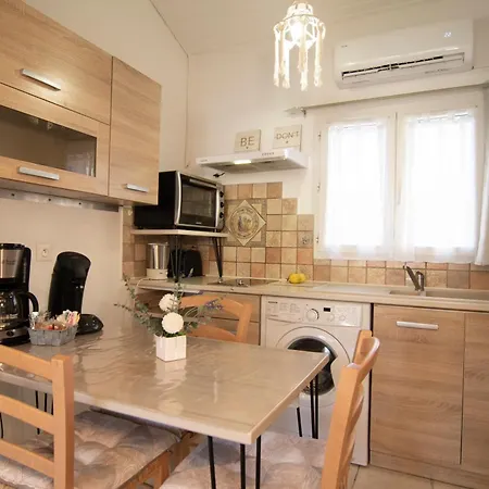 Maisonnette Tres Appreciee Entre Mer Et Nature Climatisee Avec Cuisine Terrasse Parking